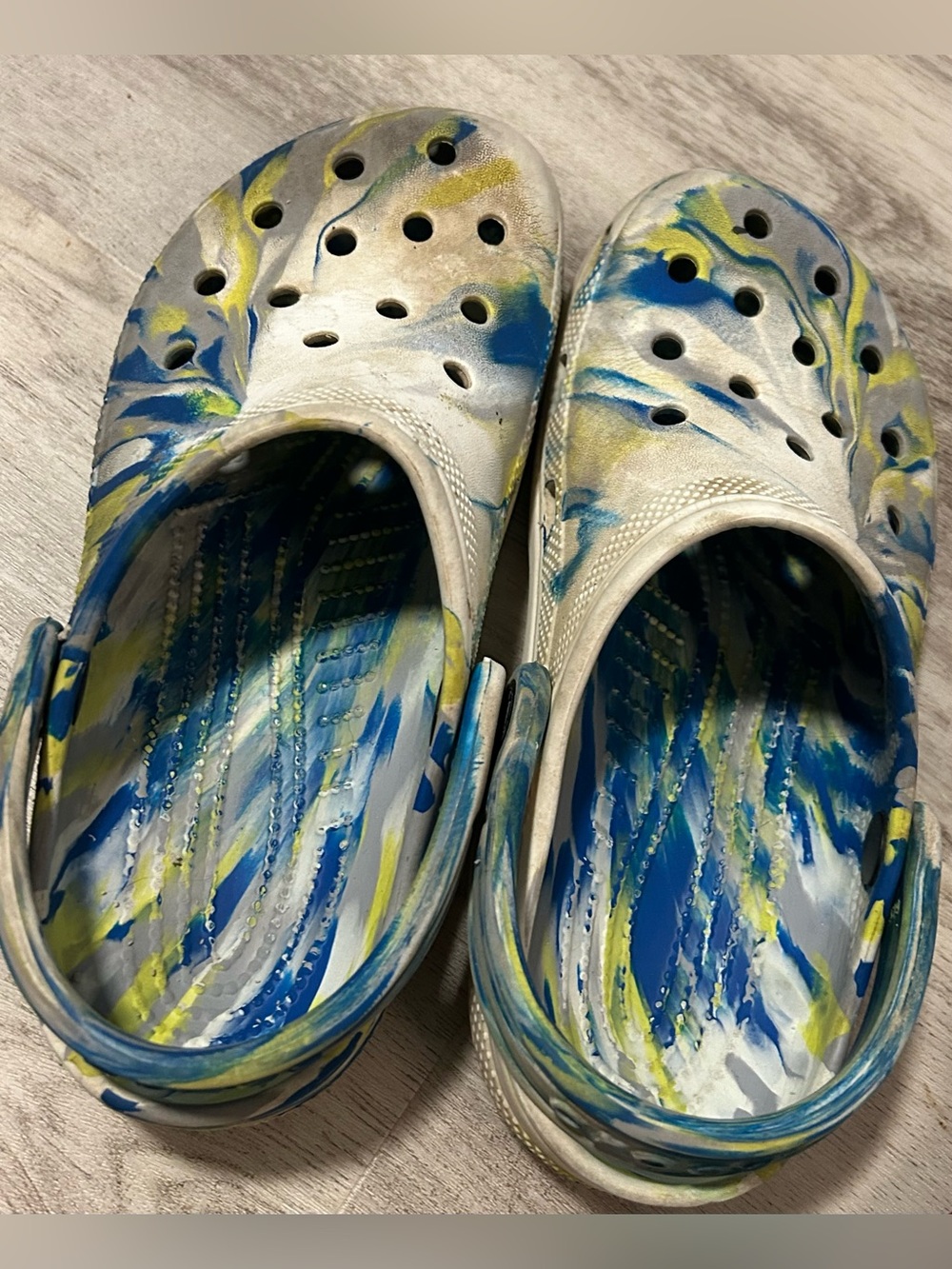 Kids' Blue & Yellow Marble Crocs - Size J4 - As Is